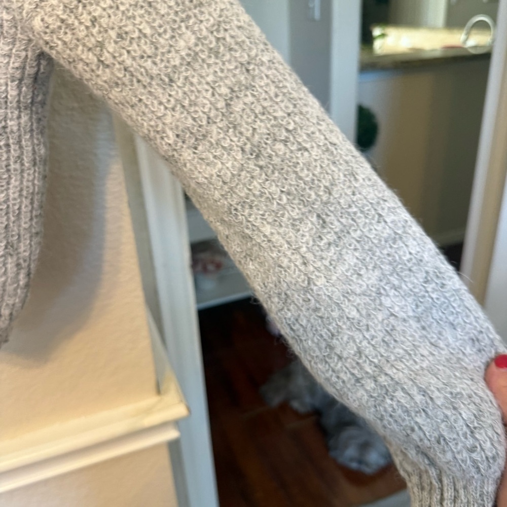 Gray Textured Knit Sweater. medium BB DAKOTA STEVE MADDEN - Picture 7 of 12